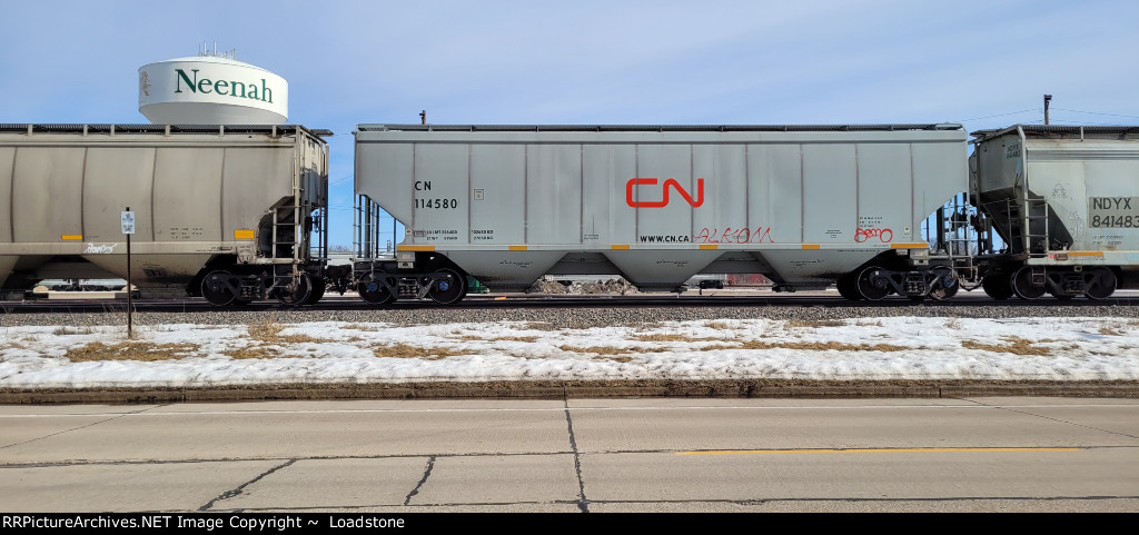 CN 114580